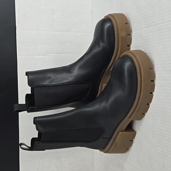 NEW H&M Platform Chelsea Boots EU 38 US 7 - Picture 1 of 12